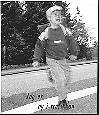 Pas p den lille vejkrydser i trafikken
