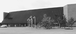 Grenaa Idrtscenter kommer formentlig til at huse et 10. klasse center i Grenaa Kommune via en om- og tilbygning bag ved Idrtscentret.
