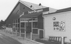 Ogs 1999 bd p omstningsfremgang for SuperBrugsen i Glesborg, der omsatte for 61 millioner kroner i det forgangne r, der blandt andet bd p en strre om- og udbygning