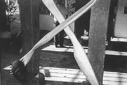 12 kunstnere P vej udstiller vrker i Baunhj Mlle fra lrdag den 26. august. n af dem hedder Birger Holmgaard, og han er manden bag dette vrk