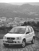 Suzuki udstiller 3 spndende fremtidsbiler p den internationale biludstilling i Bella-Centret fra den 9. til den 19. november - plus denne nye kompakte familiebil, Suzuki Ignis, der, som noget nyt i klassen, har 4-hjulstrk