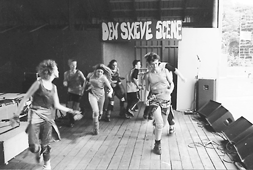 Subway Clubs danseteatergruppe Subdance gr p scenen to gange i forbindelse med dette rs SubFestival