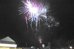 Festfyrvrkeri fra Open By Night i Grenaa 2001