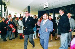 Tirsdag den 10. juli skal Prins Henrik pny vises rundt i Kattegatcentrets direktr Knud Bruno Andersen. Det sker i forbindelse med indvielse af udstillingen HAJlight
