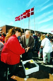 Ogs i r bliver der mulighed for at sikre sig et parti fisk i nogle specielle sm portioner i forbindelse med afholdelse af en fiskeauktion