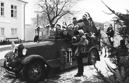 julemands_brandbil.gif (46633 bytes)