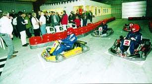 gokart2.jpg (41144 bytes)