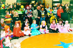 sapa fastelavn 4 fv.jpg (18379 bytes)