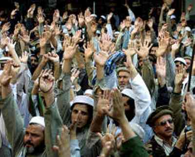 07dec_Taleban_kandahar_400.jpg (17832 bytes)