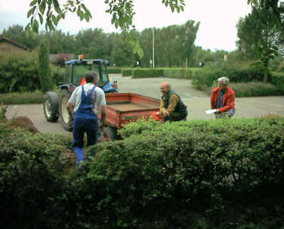 Hullet-er-gravet.jpg (18300 bytes)