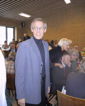 105-0583_IMG.jpg (19190 bytes)